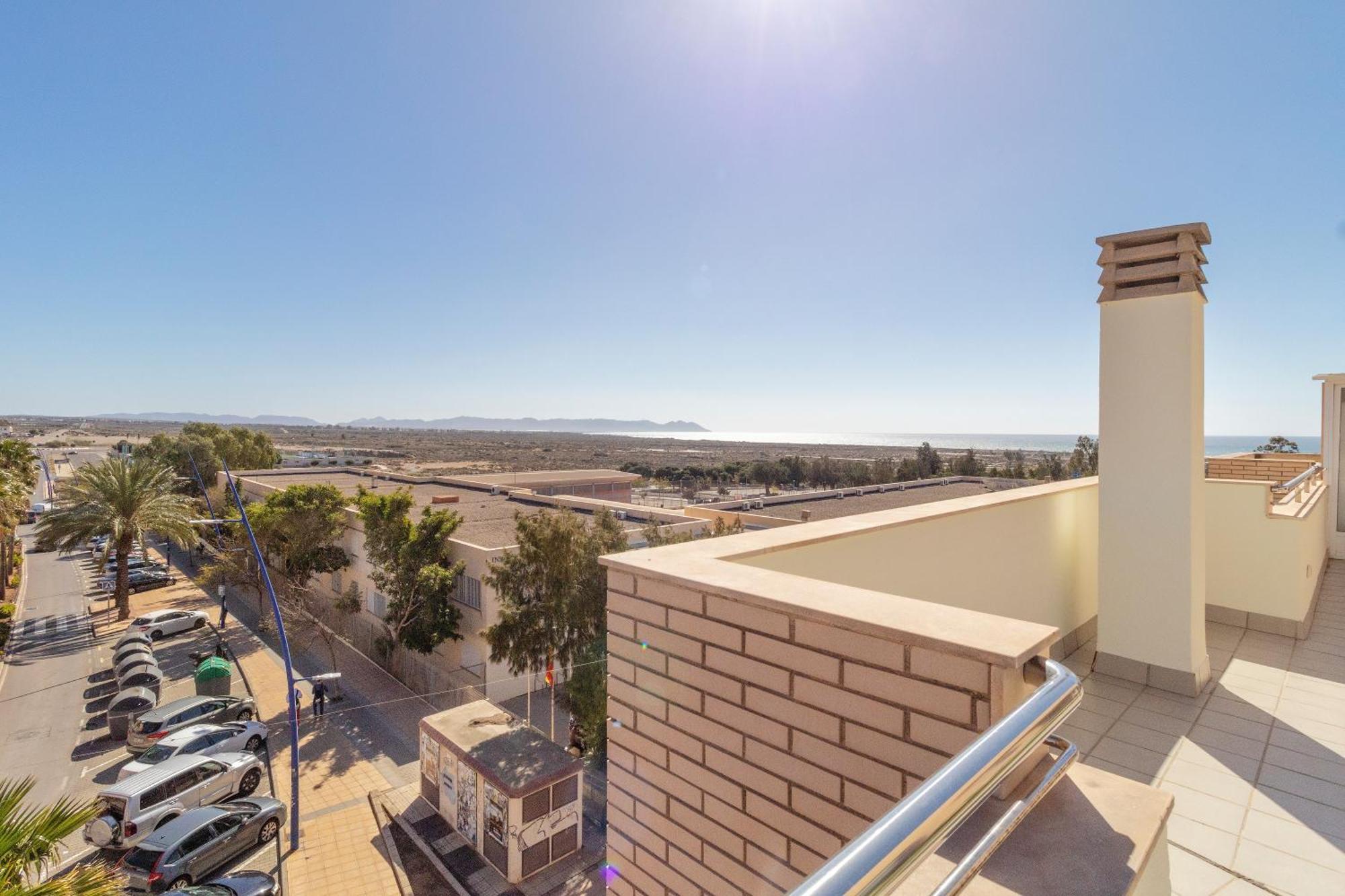 Penthouse In The Sun Apartment *